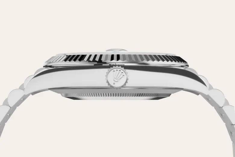 rolex M228236-0018   - Il quadrante blu ghiaccio