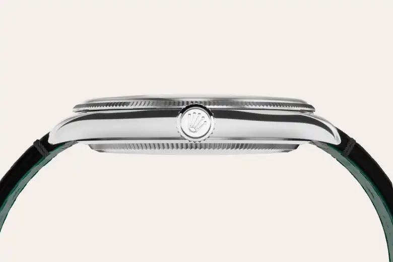 rolex M52509-0002   - Lunetta bombata e zigrinata