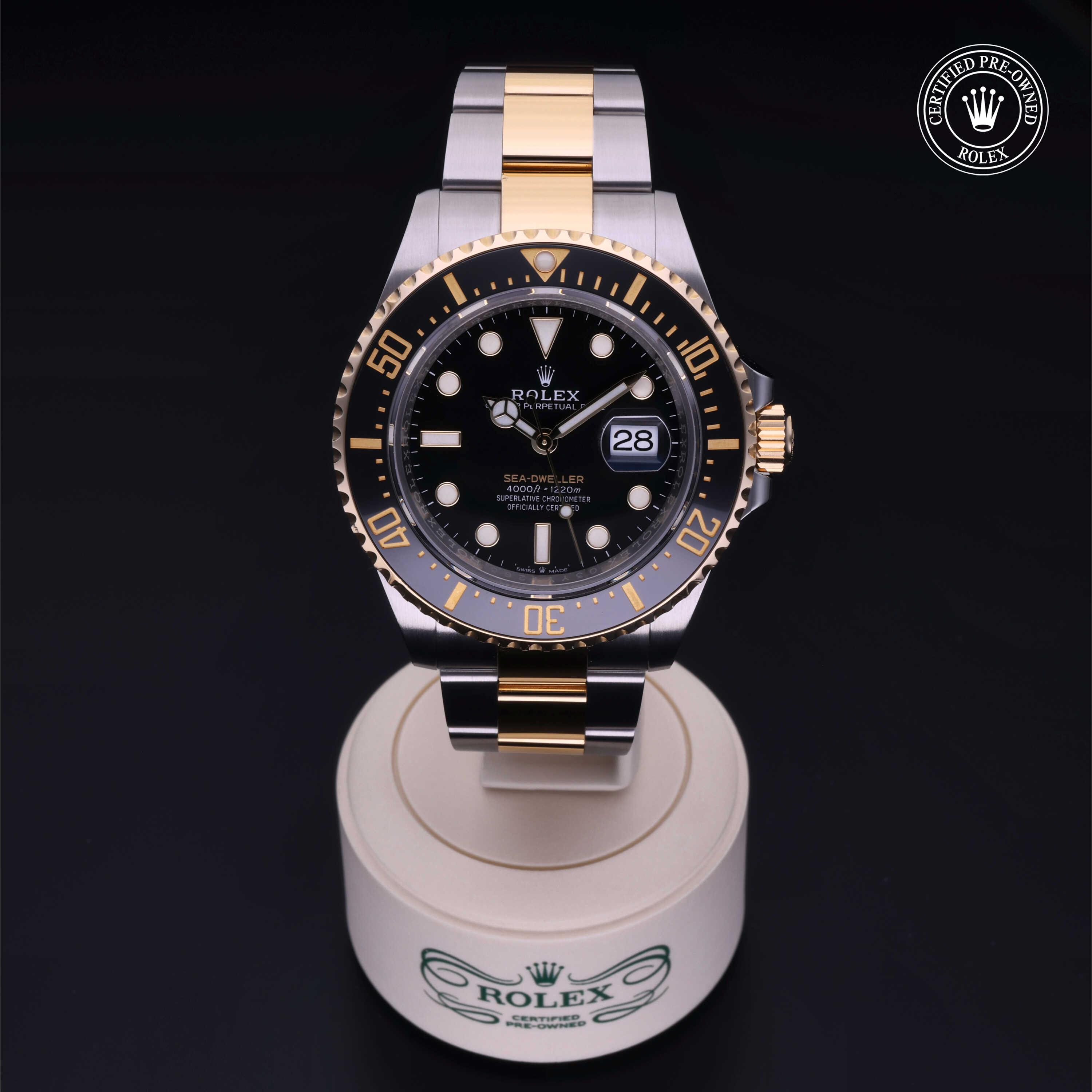 Rolex Certified Pre-Owned: Sea-Dweller, 43 mm, in Acciaio/oro G, 2022, 126603 - immagine 2