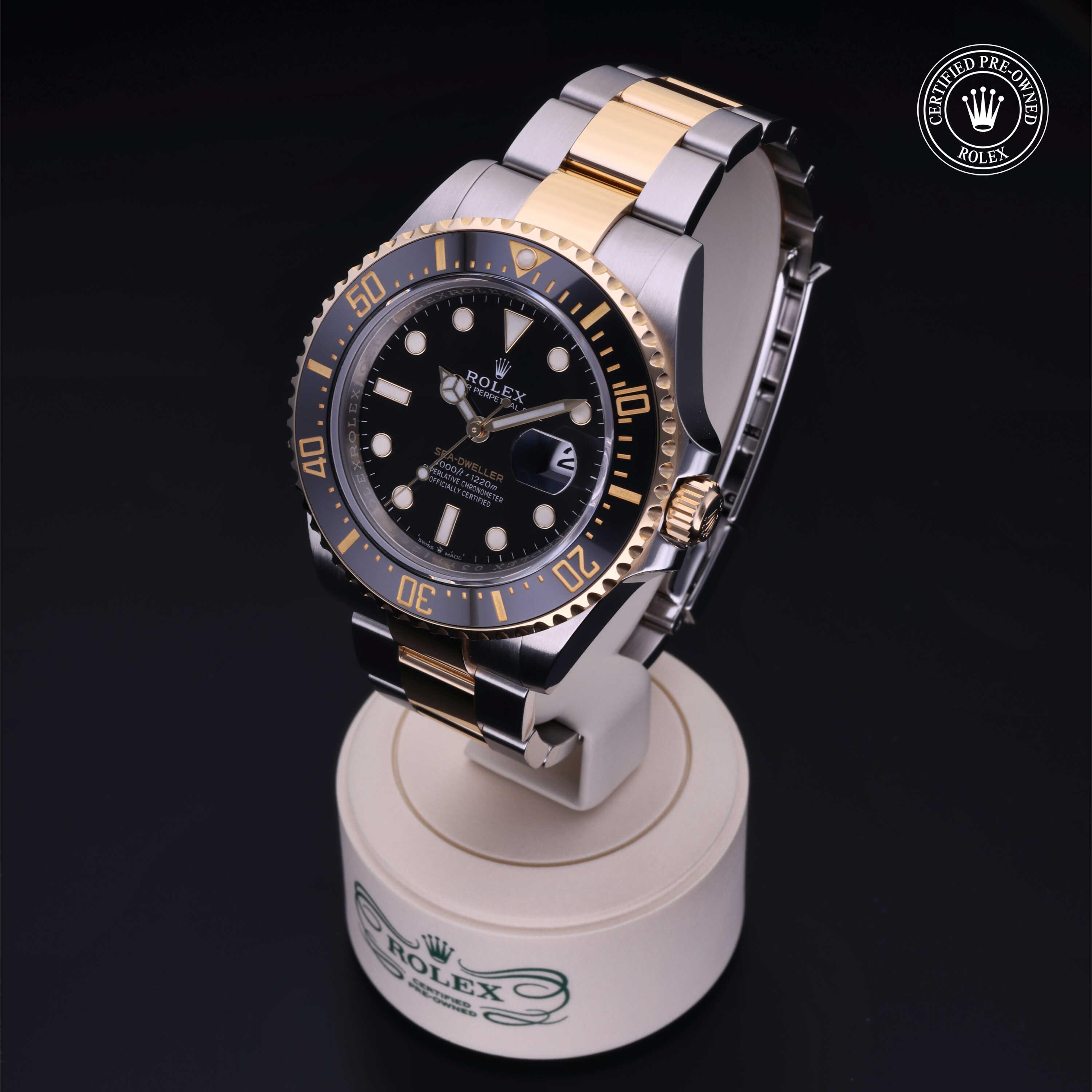 Rolex Certified Pre-Owned: Sea-Dweller, 43 mm, in Acciaio/oro G, 2022, 126603 - immagine 3